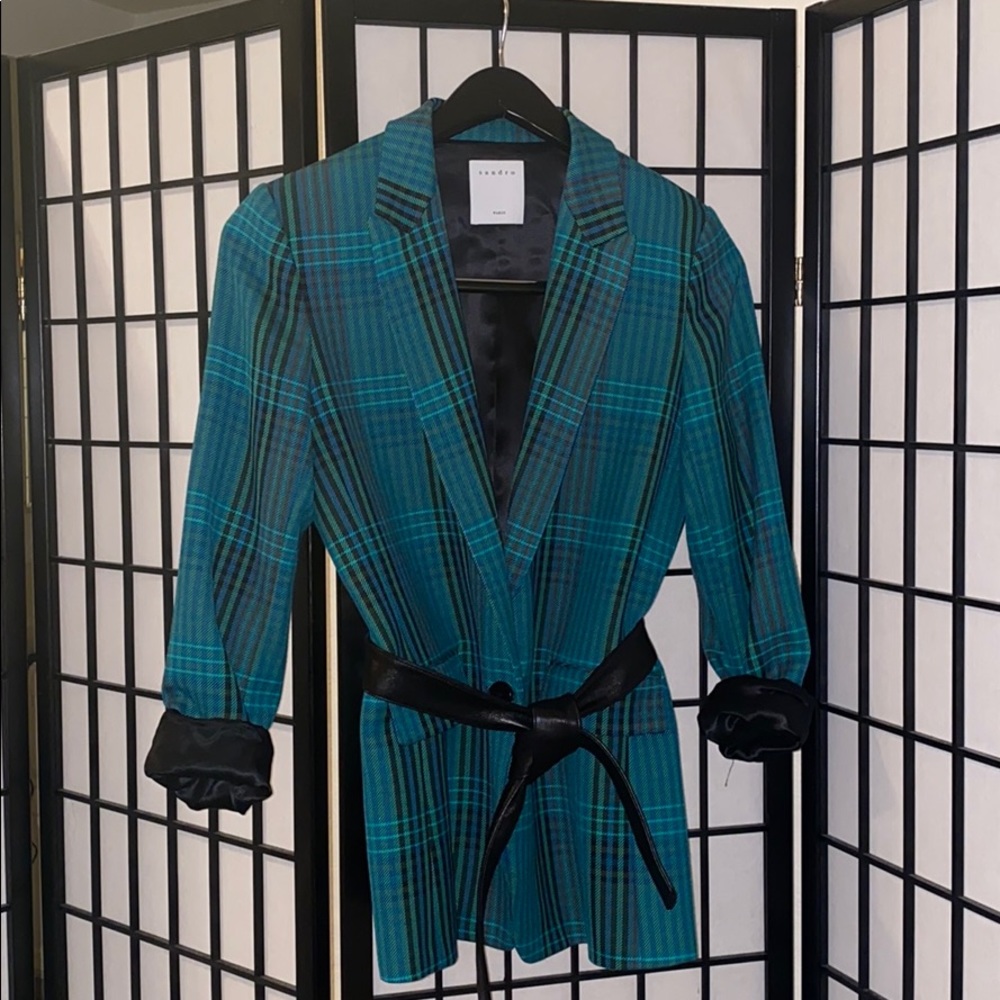 Sandro | Checked tailored jacket with leather belt 💙💚💙💚